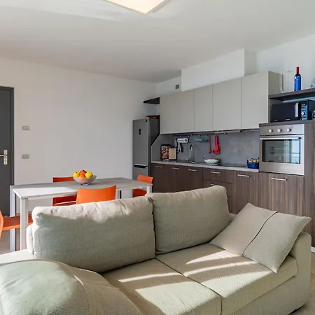 Apartment Ciclamino - Gla127 By Interhome Gera Lario